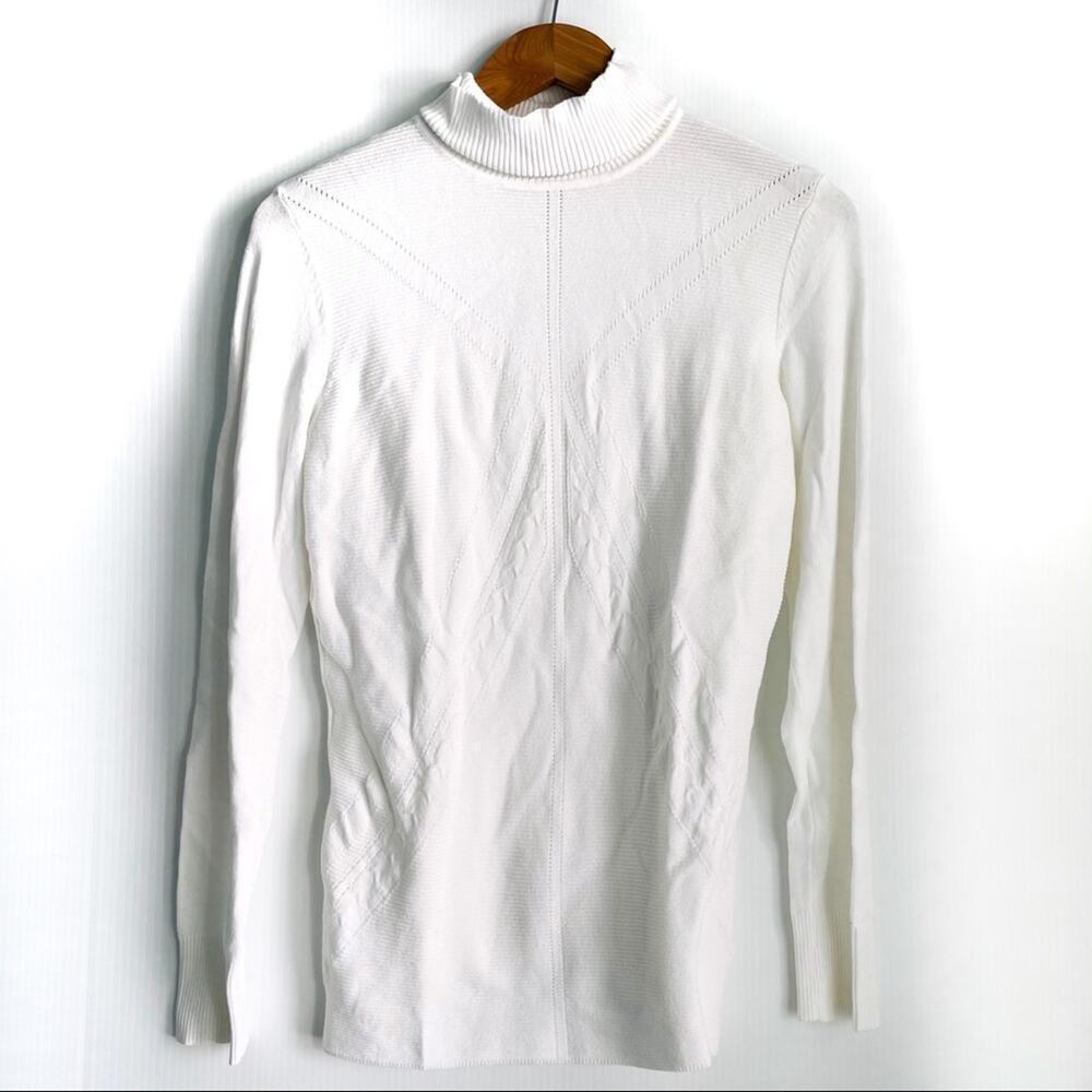 Tribal turtleneck sweater with stitching pattern white long sleeve